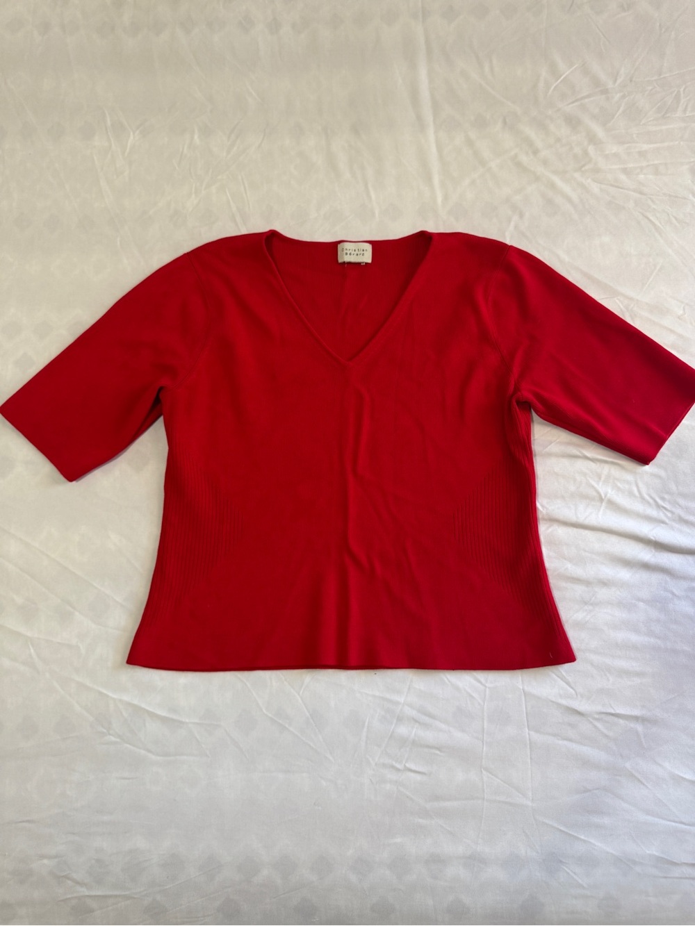 Women's Red V-Neck Short Sleeve Knit Top